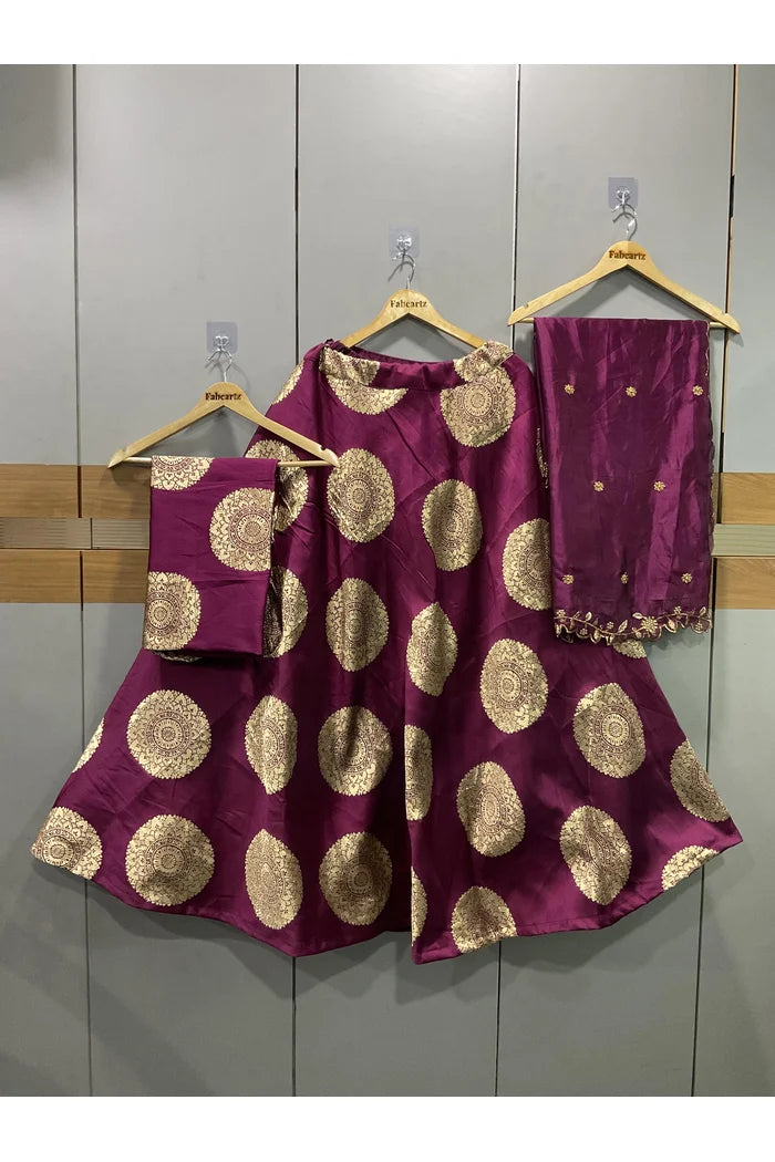 Gola CLEARANCE SALE Beautiful Banarasi Jacquard Lehenga choli with Rangoli Dupatta for Women