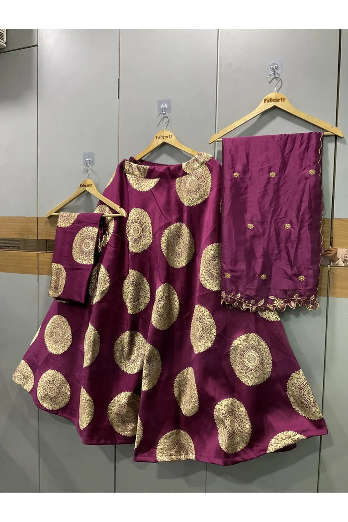 Gola CLEARANCE SALE Beautiful Banarasi Jacquard Lehenga choli with Rangoli Dupatta for Women