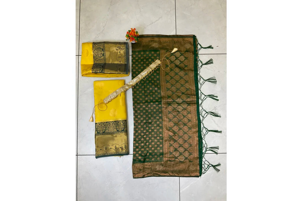 దక్షిణ భారత పండుగ సాంప్రదాయ హాఫ్ చీర (ఛవి)