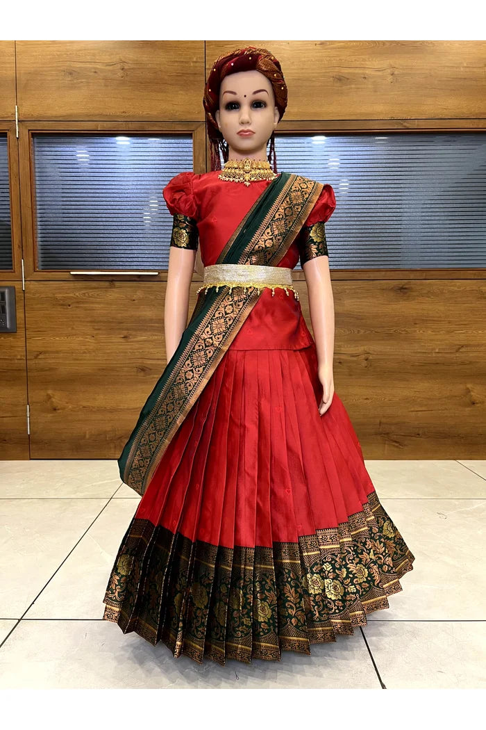 దక్షిణ భారత పండుగ సాంప్రదాయ హాఫ్ చీర (దిల్వాలేపట్టు కిడ్స్)
