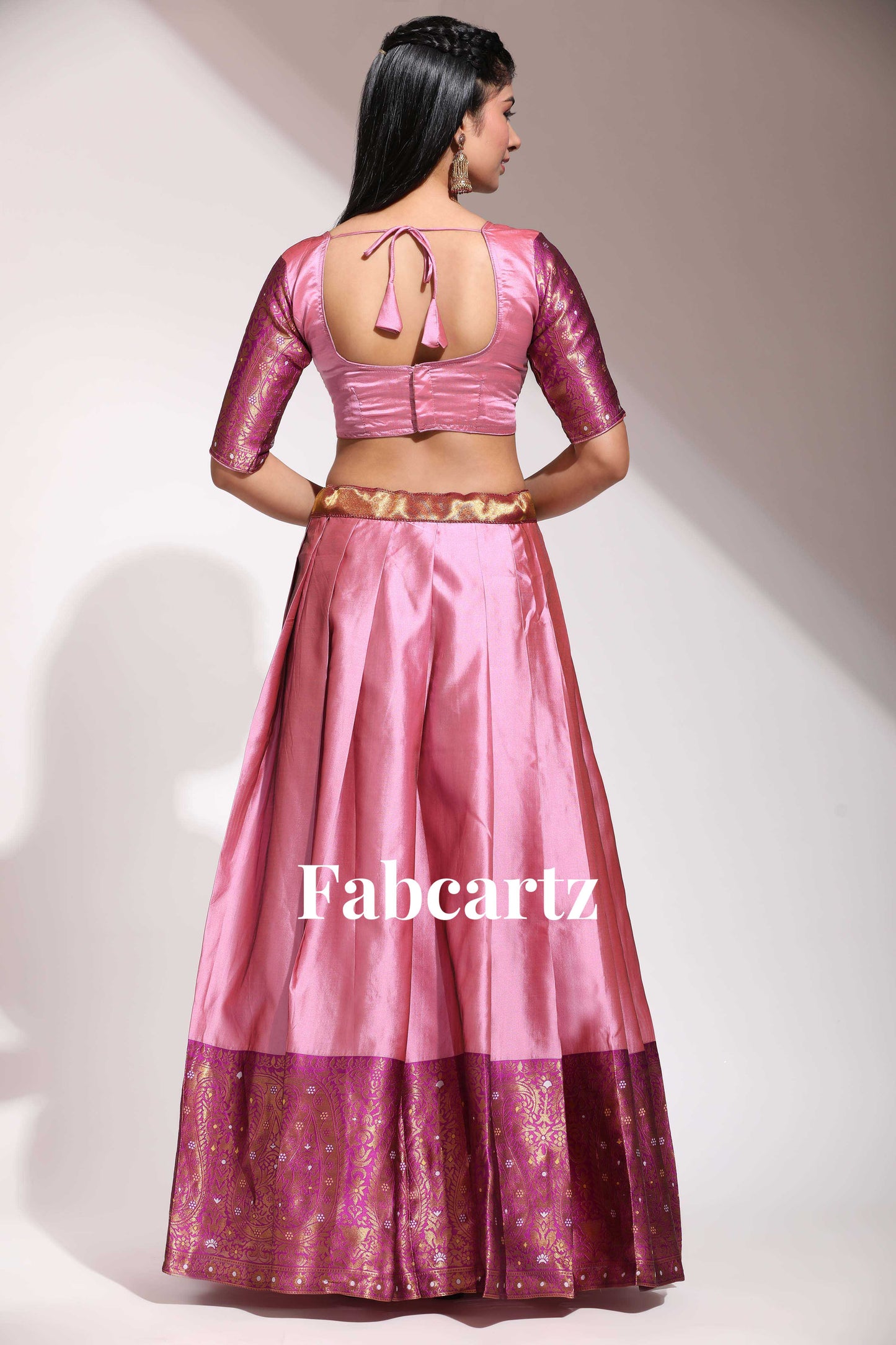 దక్షిణ భారత పండుగ సాంప్రదాయ హాఫ్ చీర (సాహితి)