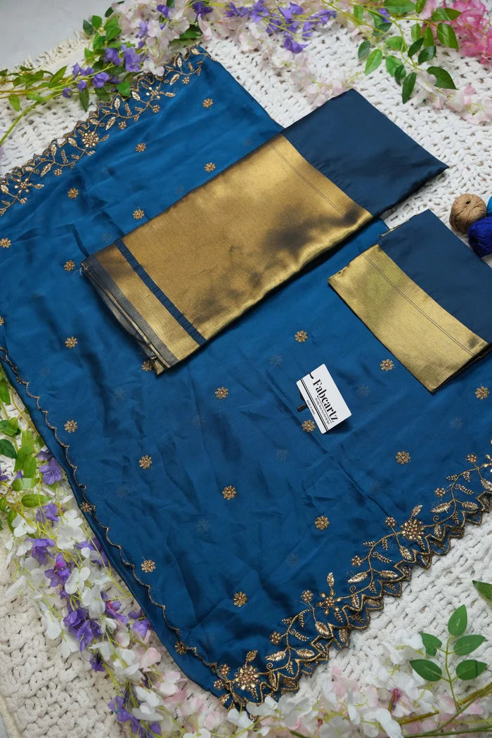 దక్షిణ భారత పండుగ సాంప్రదాయ హాఫ్ చీర (ఛవి)