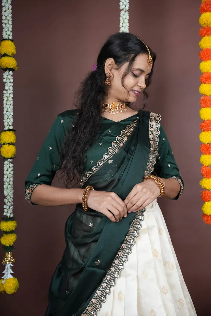దక్షిణ భారత పండుగ సాంప్రదాయ హాఫ్ చీర (MYR)