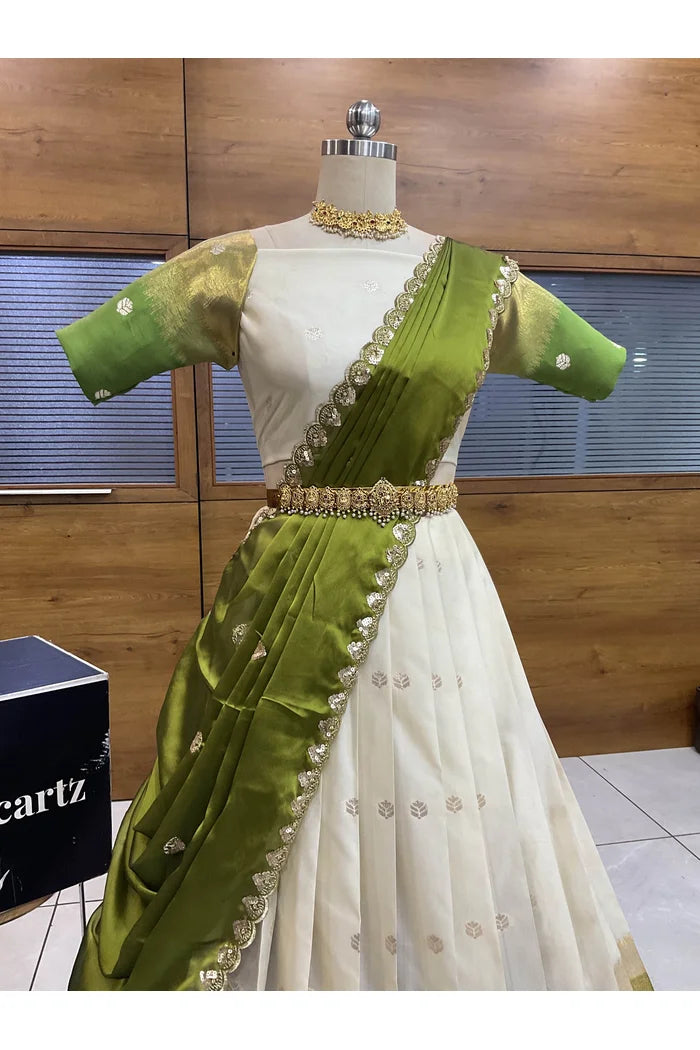 దక్షిణ భారత పండుగ సాంప్రదాయ హాఫ్ చీర (MYR)