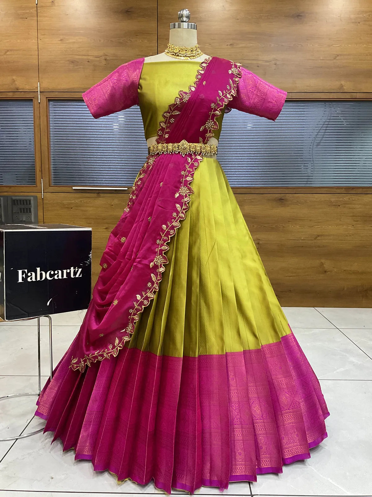ButtiRango/Aroli South Indian Festival Traditional Half Saree with Blouse & Embroidered Dupatta