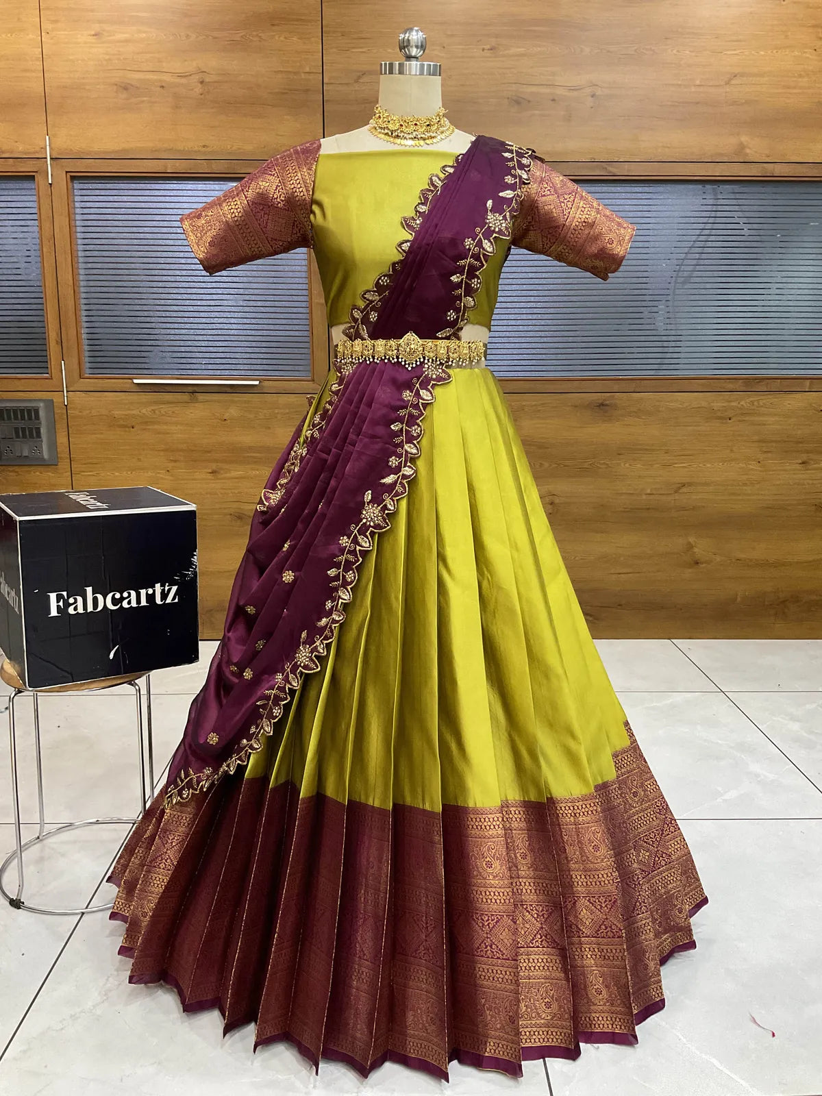 ButtiRango/Aroli South Indian Festival Traditional Half Saree with Blouse & Embroidered Dupatta