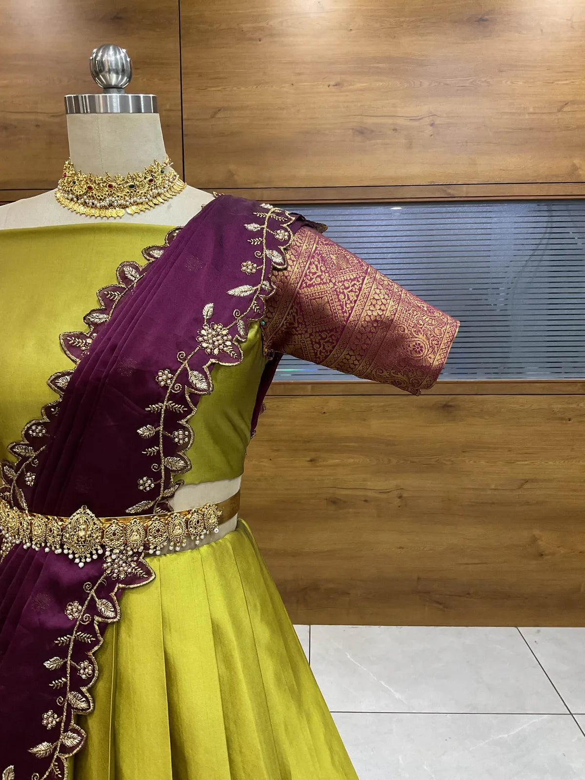 ButtiRango/Aroli South Indian Festival Traditional Half Saree with Blouse & Embroidered Dupatta