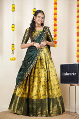 దక్షిణ భారత పండుగ సాంప్రదాయ హాఫ్ చీర (MYR)