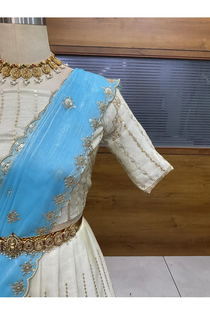 దక్షిణ భారత పండుగ సాంప్రదాయ హాఫ్ చీర (ఛవి)