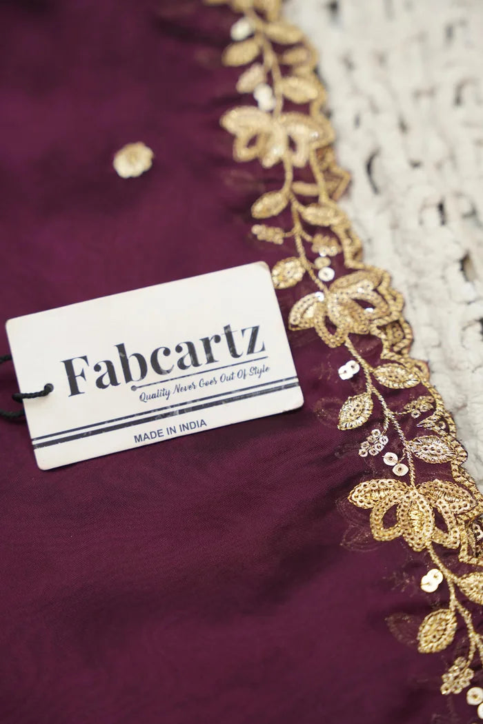 దక్షిణ భారత పండుగ సాంప్రదాయ హాఫ్ చీర (ఛవి)