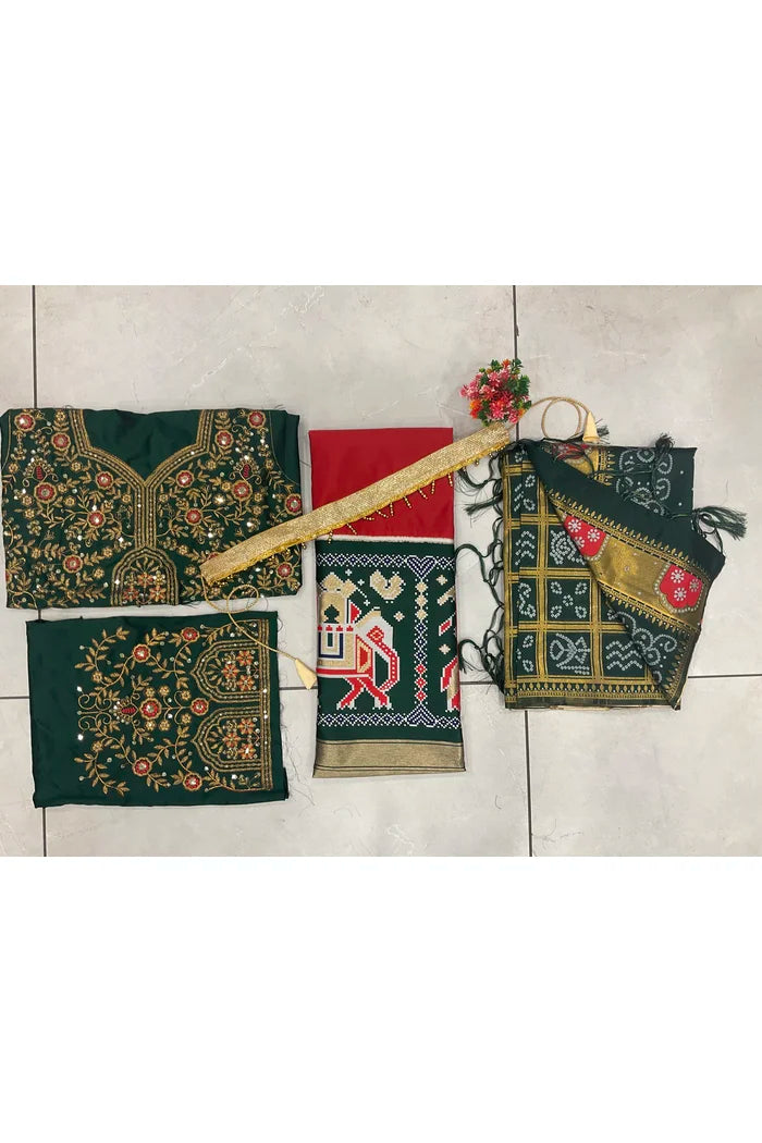 దక్షిణ భారత పండుగ సాంప్రదాయ హాఫ్ చీర (ప్రేక్షు)