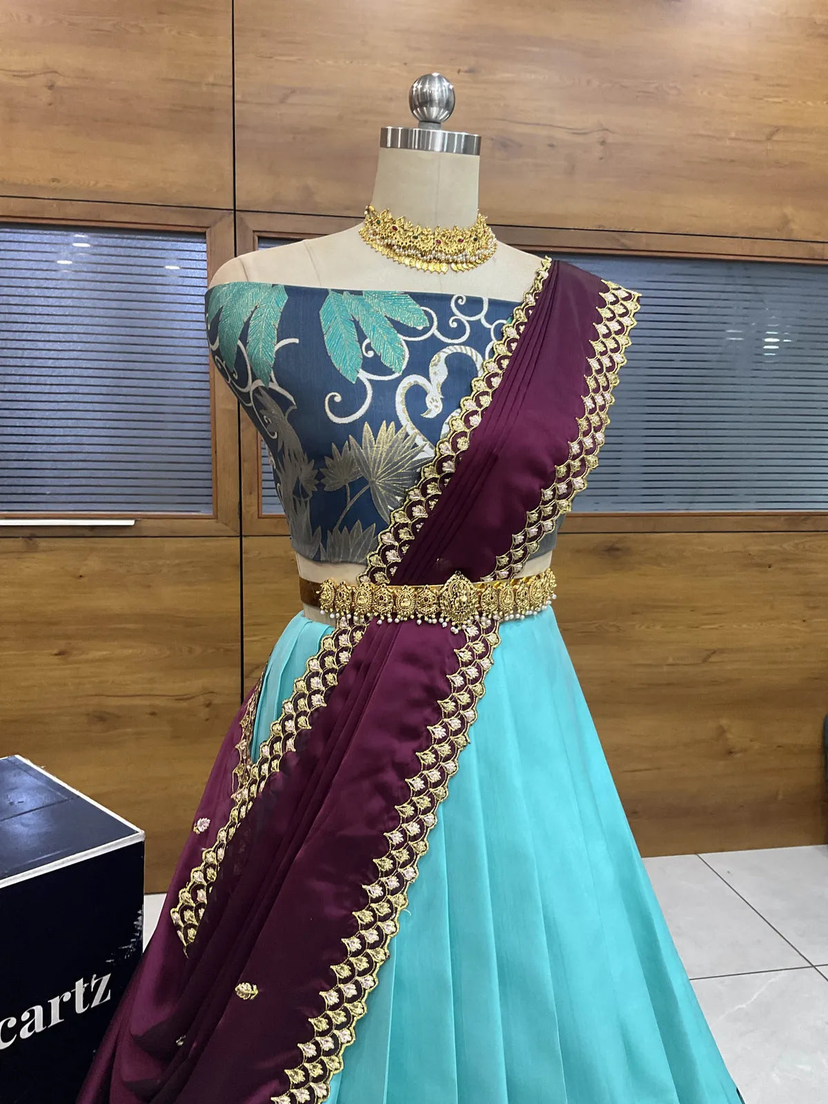 (HansRango) South Indian Festival Traditional Half Saree with Embroidered Blouse & Dupatta