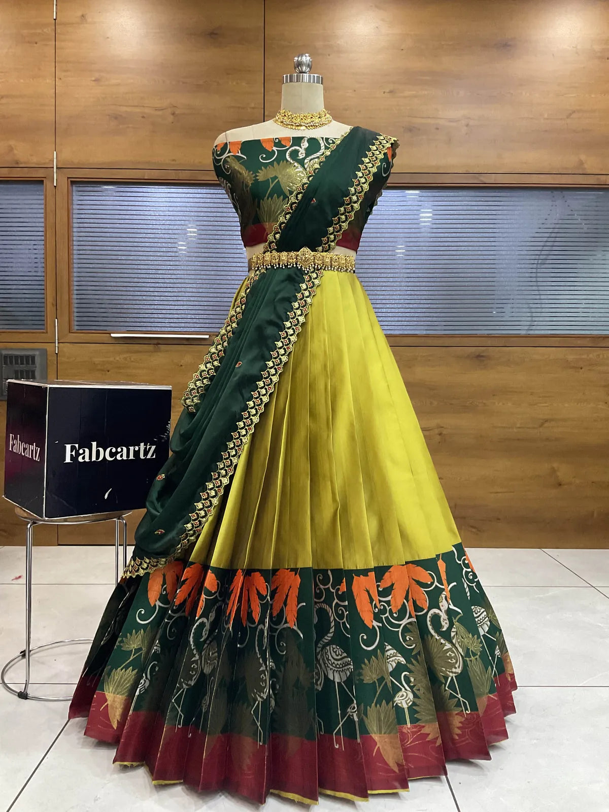 (HansRango) South Indian Festival Traditional Half Saree with Embroidered Blouse & Dupatta