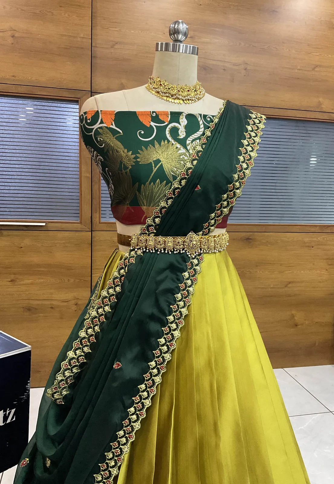 (HansRango) South Indian Festival Traditional Half Saree with Embroidered Blouse & Dupatta