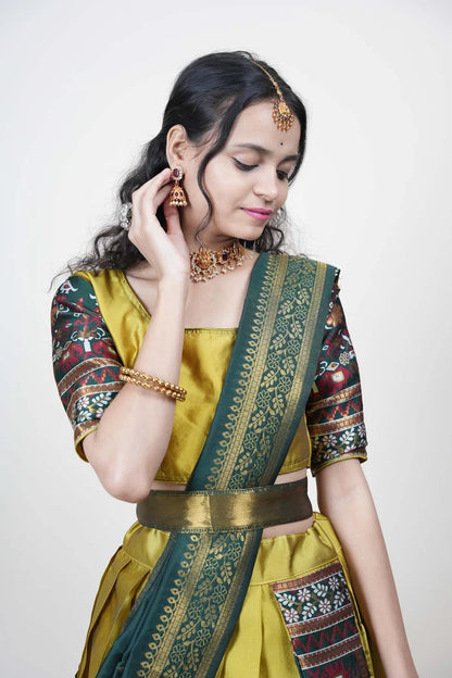 దక్షిణ భారత పండుగ సాంప్రదాయ హాఫ్ చీర (జగ్వి) 
