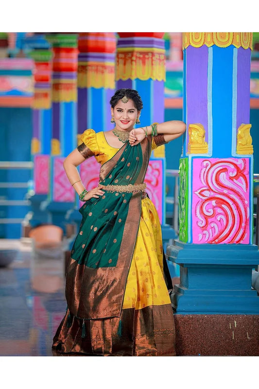 దక్షిణ భారత పండుగ సాంప్రదాయ హాఫ్ చీర (కాంతారా) 