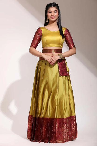 దక్షిణ భారత పండుగ సాంప్రదాయ హాఫ్ చీర(పటోలా) 