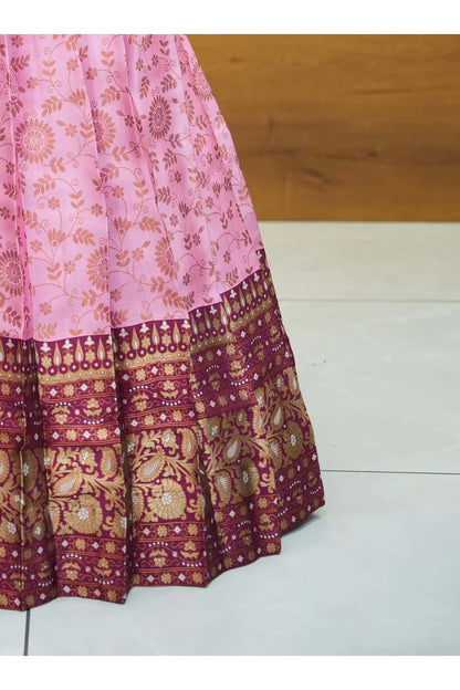 దక్షిణ భారత పండుగ సాంప్రదాయ హాఫ్ చీర (ఛవి) 