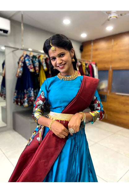 దక్షిణ భారత పండుగ సాంప్రదాయ హాఫ్ చీర(ధంగ్లీ)