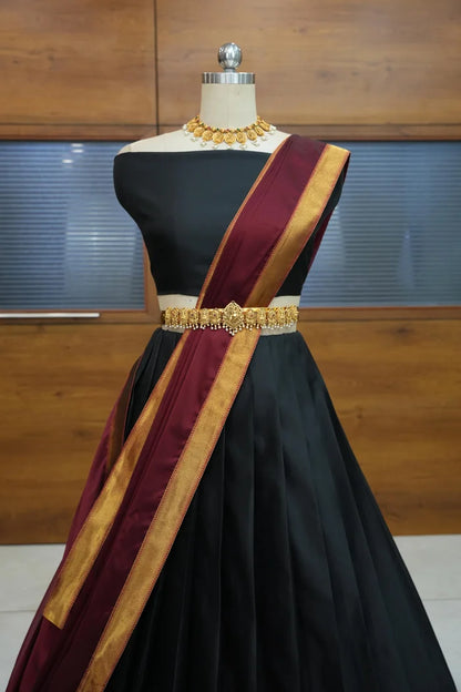 దక్షిణ భారత పండుగ సాంప్రదాయ హాఫ్ చీర (ఛవి) 