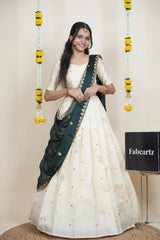 దక్షిణ భారత పండుగ సాంప్రదాయ హాఫ్ చీర (ఛవి) 