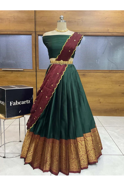 దక్షిణ భారత పండుగ సాంప్రదాయ హాఫ్ చీర (ఆర్వి) 