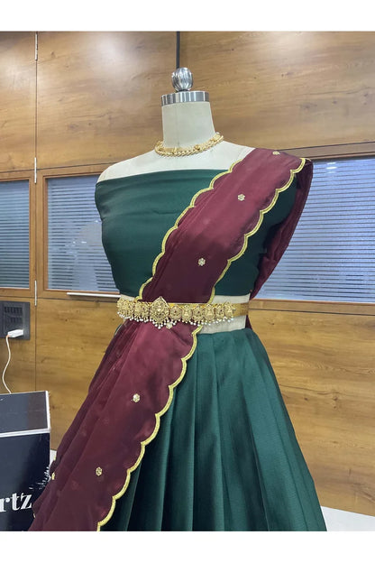 దక్షిణ భారత పండుగ సాంప్రదాయ హాఫ్ చీర (ఆర్వి) 