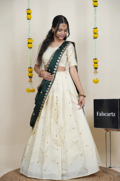 దక్షిణ భారత పండుగ సాంప్రదాయ హాఫ్ చీర (ఛవి) 