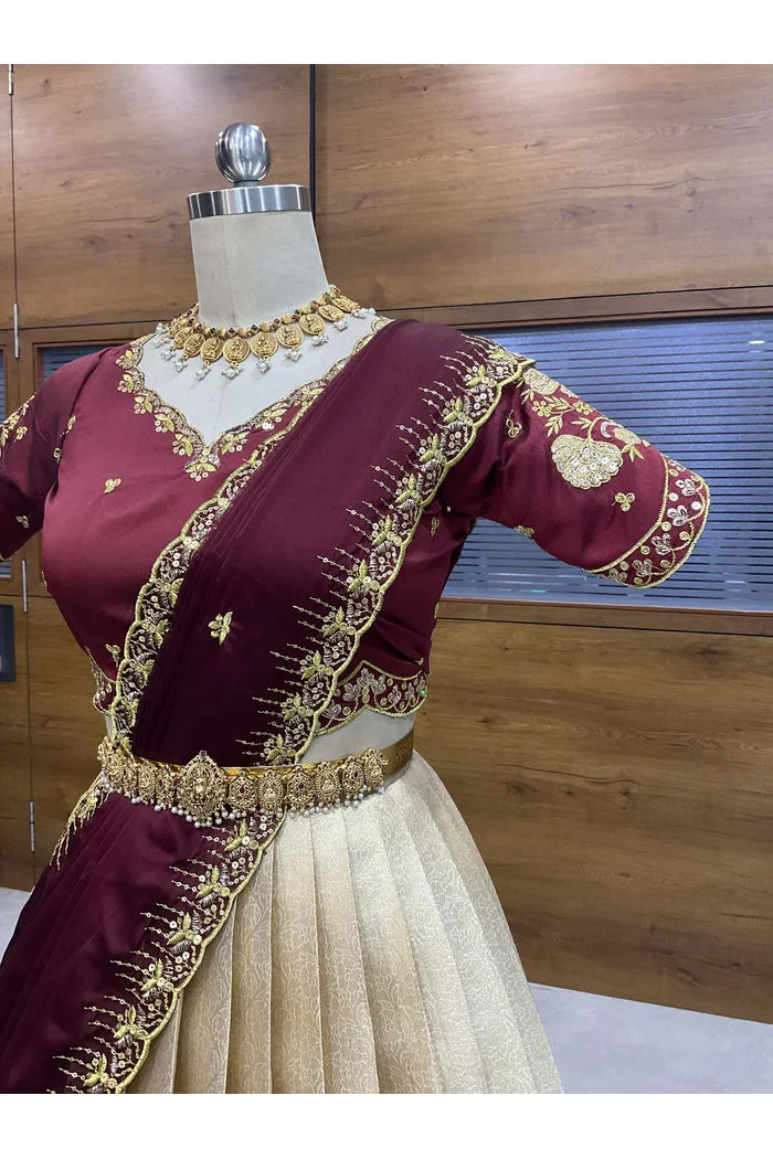 దక్షిణ భారత పండుగ సాంప్రదాయ హాఫ్ చీర (ఛవి) 