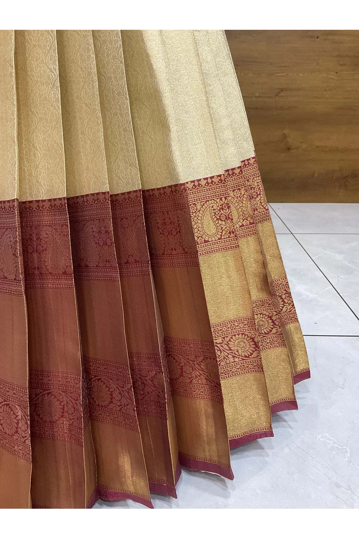 దక్షిణ భారత పండుగ సాంప్రదాయ హాఫ్ చీర (ఛవి) 