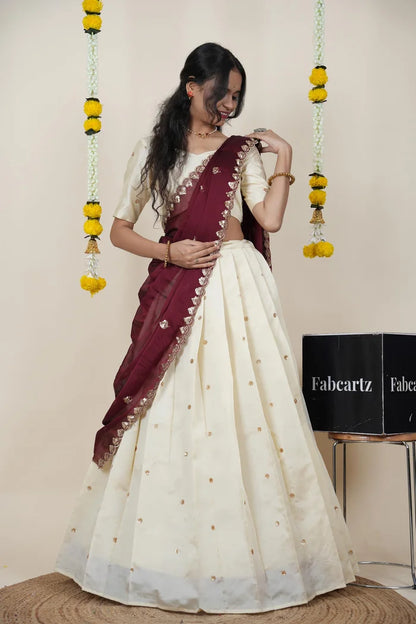 దక్షిణ భారత పండుగ సాంప్రదాయ హాఫ్ చీర (ఛవి) 