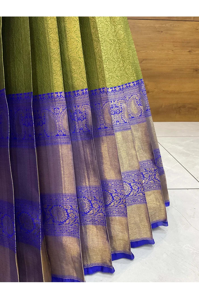 దక్షిణ భారత పండుగ సాంప్రదాయ హాఫ్ చీర (ఛవి) 