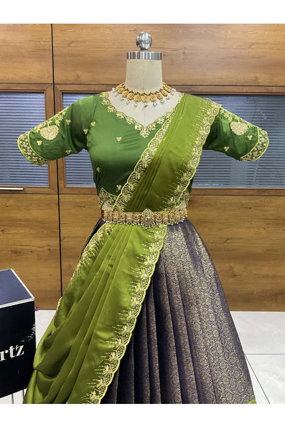 దక్షిణ భారత పండుగ సాంప్రదాయ హాఫ్ చీర (ఛవి) 