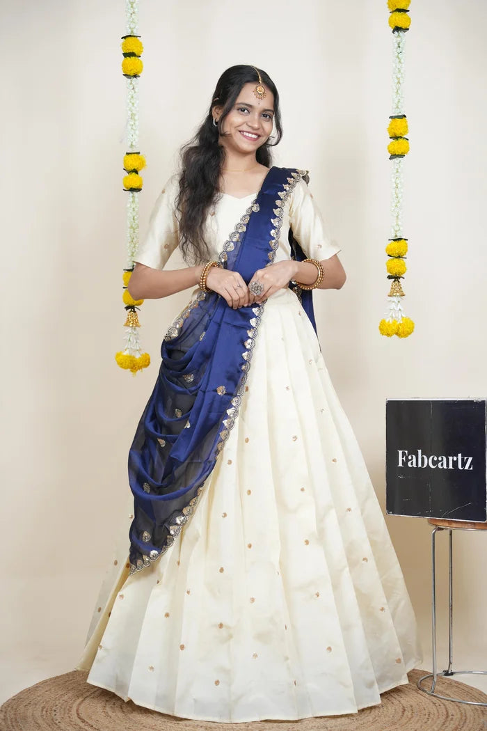 దక్షిణ భారత పండుగ సాంప్రదాయ హాఫ్ చీర (ఛవి) 