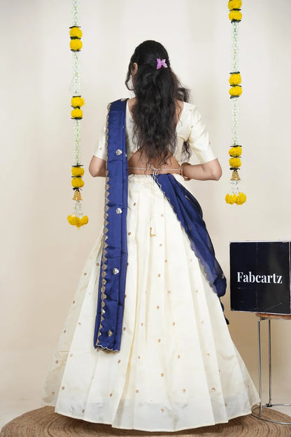 దక్షిణ భారత పండుగ సాంప్రదాయ హాఫ్ చీర (ఛవి) 