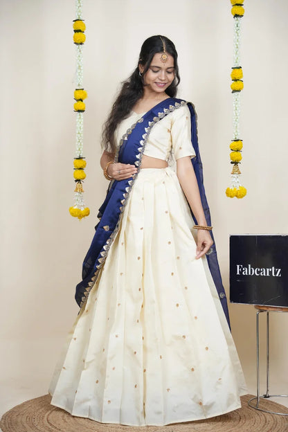 దక్షిణ భారత పండుగ సాంప్రదాయ హాఫ్ చీర (ఛవి) 