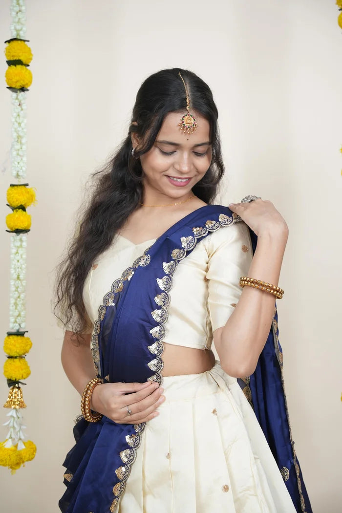 దక్షిణ భారత పండుగ సాంప్రదాయ హాఫ్ చీర (ఛవి) 