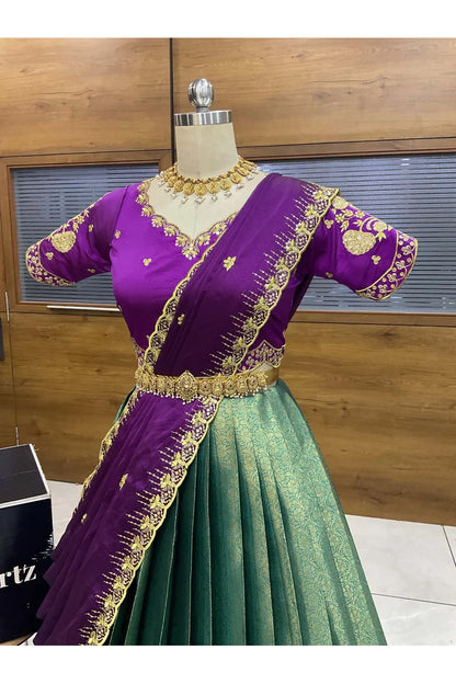 దక్షిణ భారత పండుగ సాంప్రదాయ హాఫ్ చీర (ఛవి) 