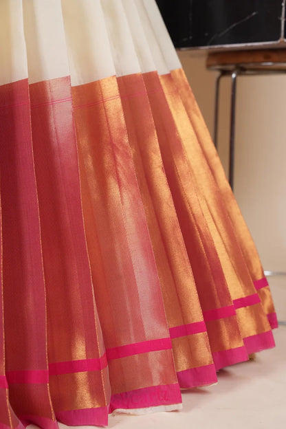 దక్షిణ భారత పండుగ సాంప్రదాయ హాఫ్ చీర (జరా) 