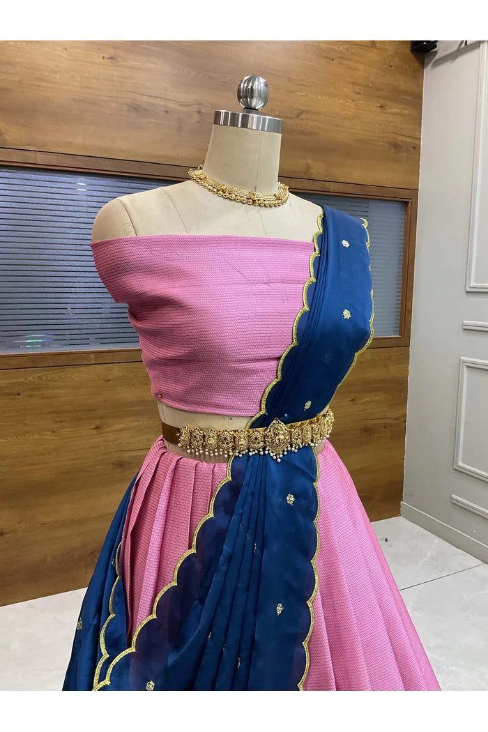 దక్షిణ భారత పండుగ సాంప్రదాయ హాఫ్ చీర (ఆర్వి) 