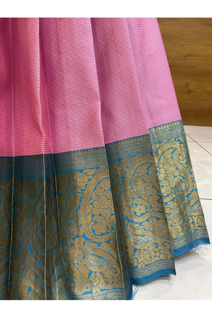 దక్షిణ భారత పండుగ సాంప్రదాయ హాఫ్ చీర (ఆర్వి) 