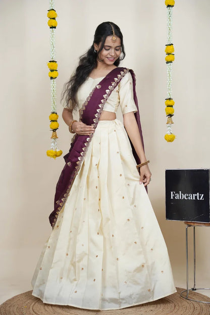 దక్షిణ భారత పండుగ సాంప్రదాయ హాఫ్ చీర (ఛవి) 