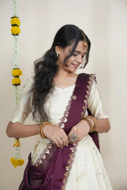 దక్షిణ భారత పండుగ సాంప్రదాయ హాఫ్ చీర (ఛవి) 