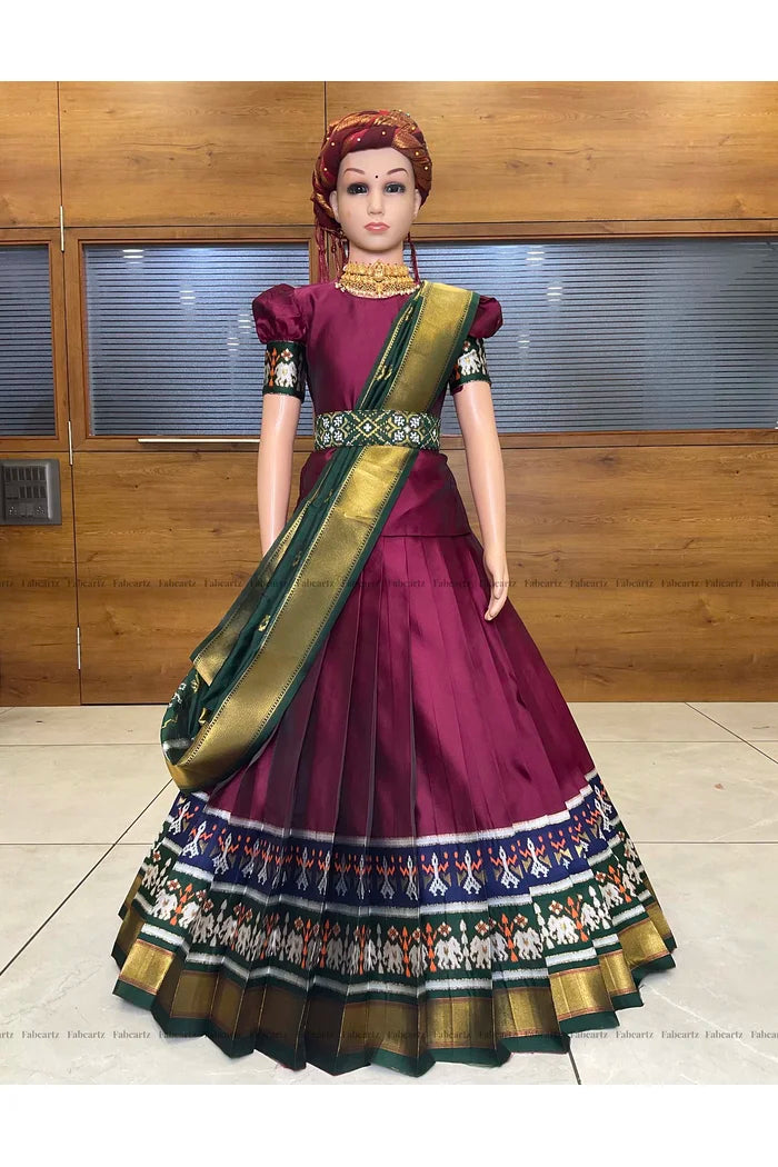 దక్షిణ భారత పండుగ సాంప్రదాయ హాఫ్ చీర (అవనికిడ్స్) 