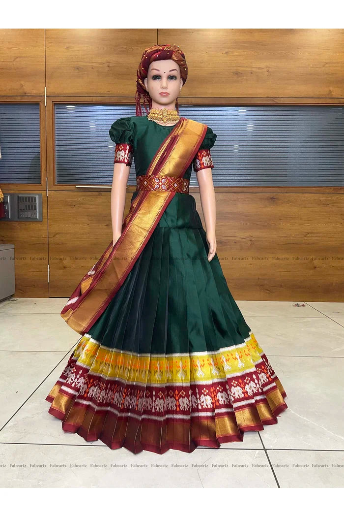 దక్షిణ భారత పండుగ సాంప్రదాయ హాఫ్ చీర (అవనికిడ్స్) 