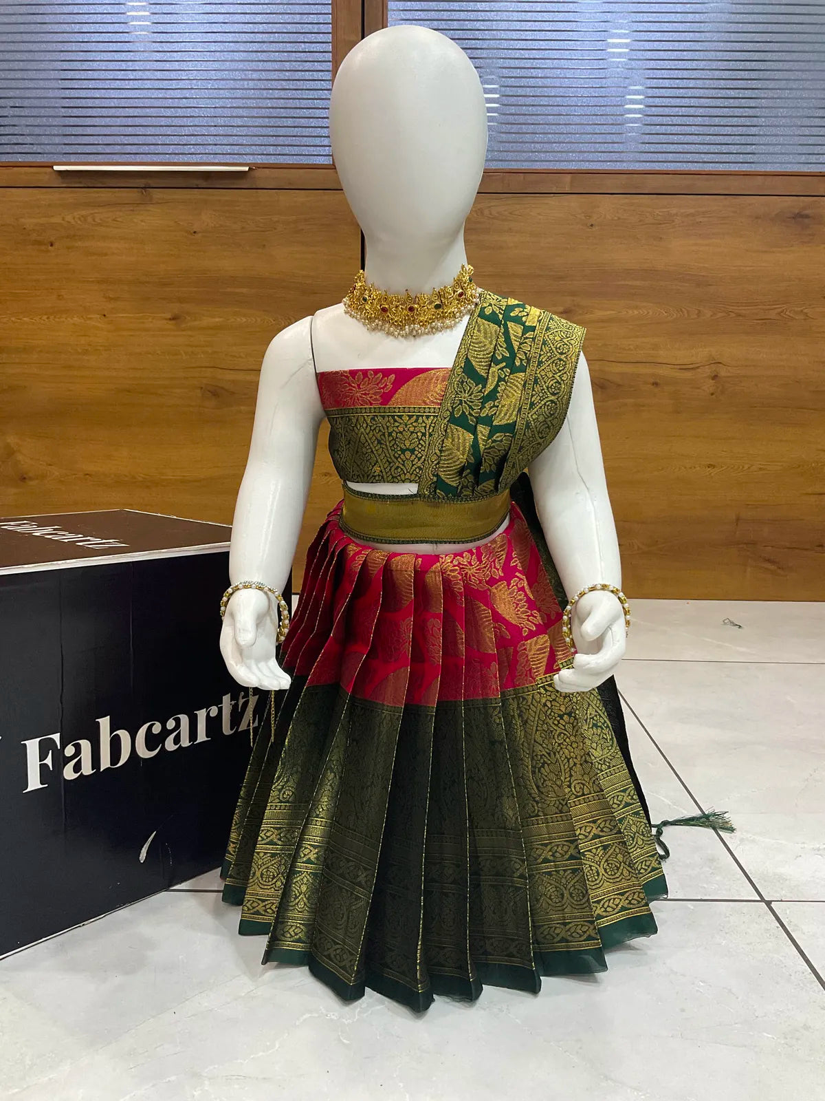 Wholesale kids pattu pavadai