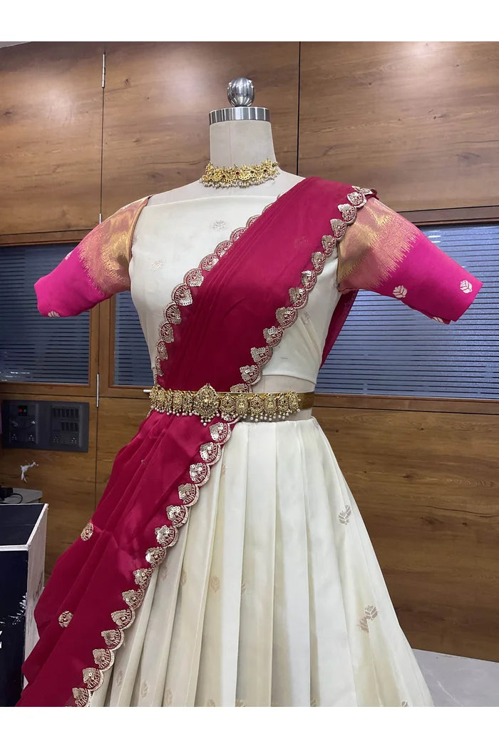 దక్షిణ భారత పండుగ సాంప్రదాయ హాఫ్ చీర (MYR) 