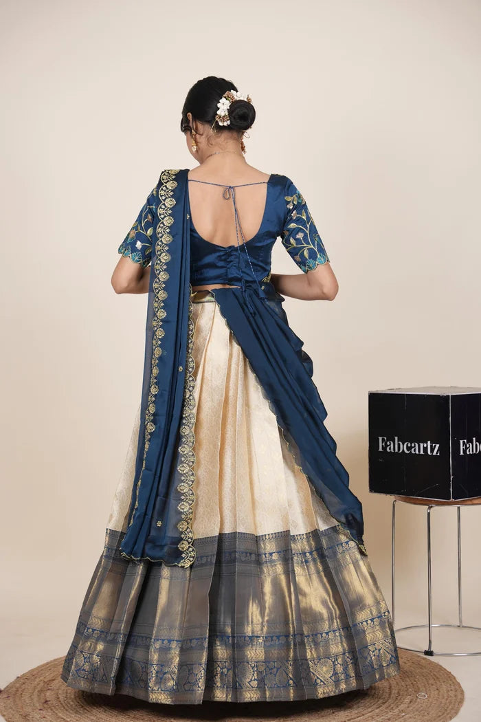 దక్షిణ భారత పండుగ సాంప్రదాయ హాఫ్ చీర (ఛవి) 