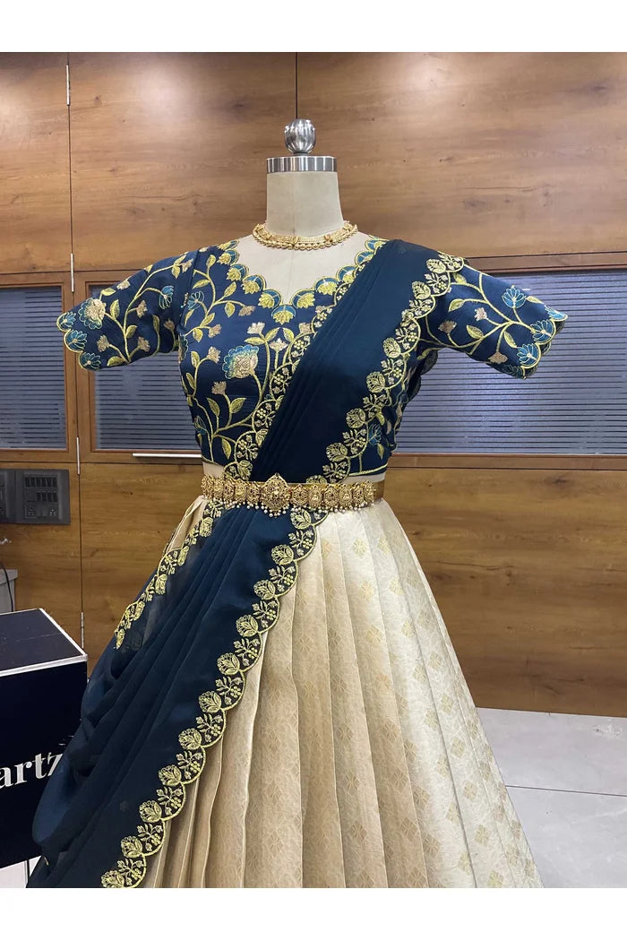 దక్షిణ భారత పండుగ సాంప్రదాయ హాఫ్ చీర (ఛవి) 