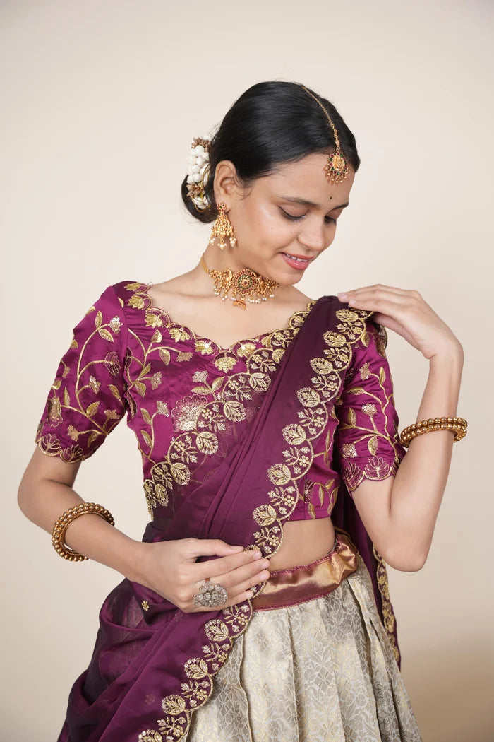 దక్షిణ భారత పండుగ సాంప్రదాయ హాఫ్ చీర (ఛవి) 